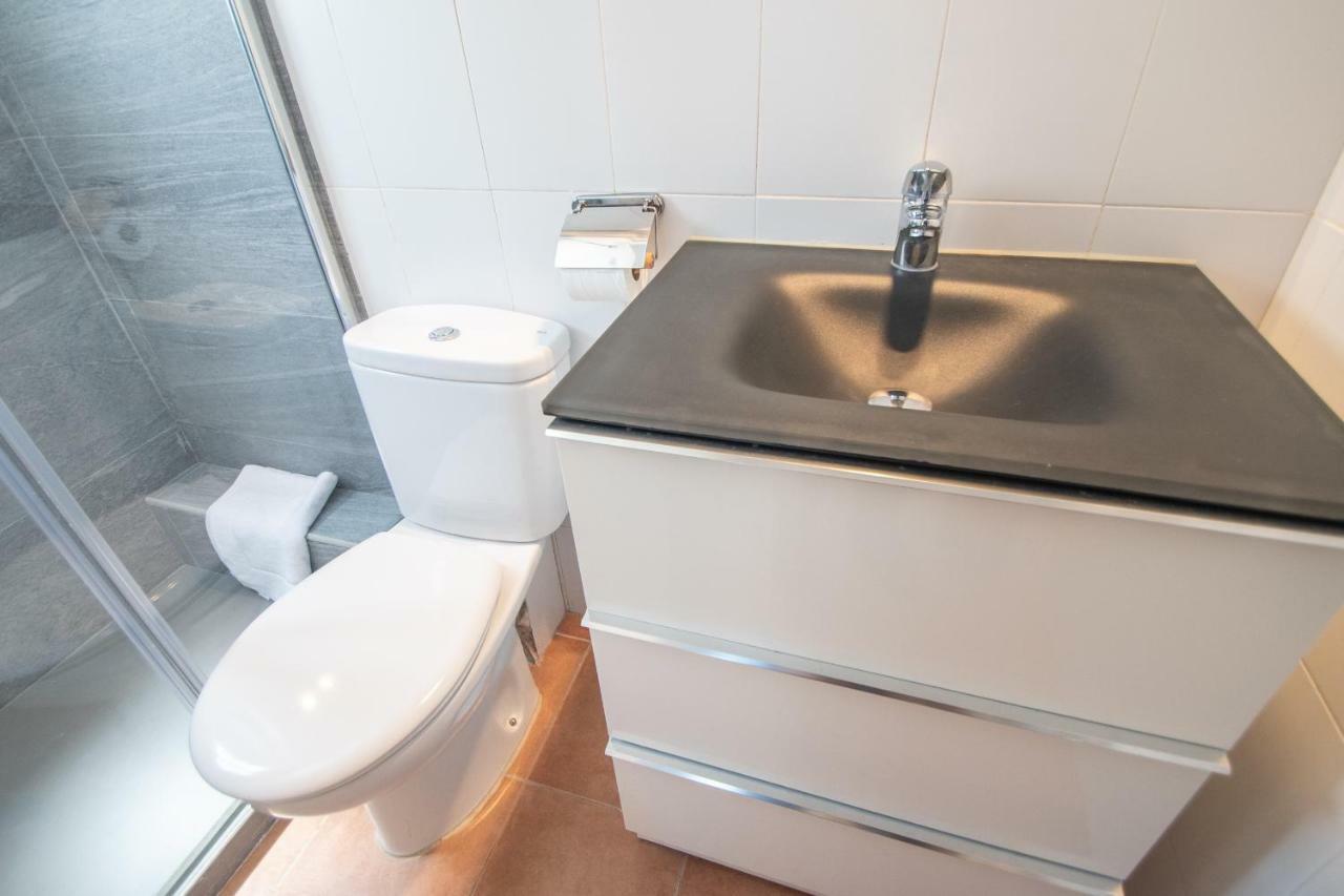 Apartamento Aires Mediterraneos Lägenhet Cádiz Exteriör bild