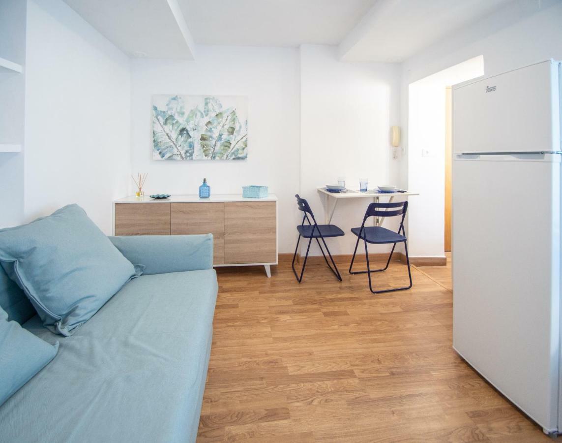 Apartamento Aires Mediterraneos Lägenhet Cádiz Exteriör bild