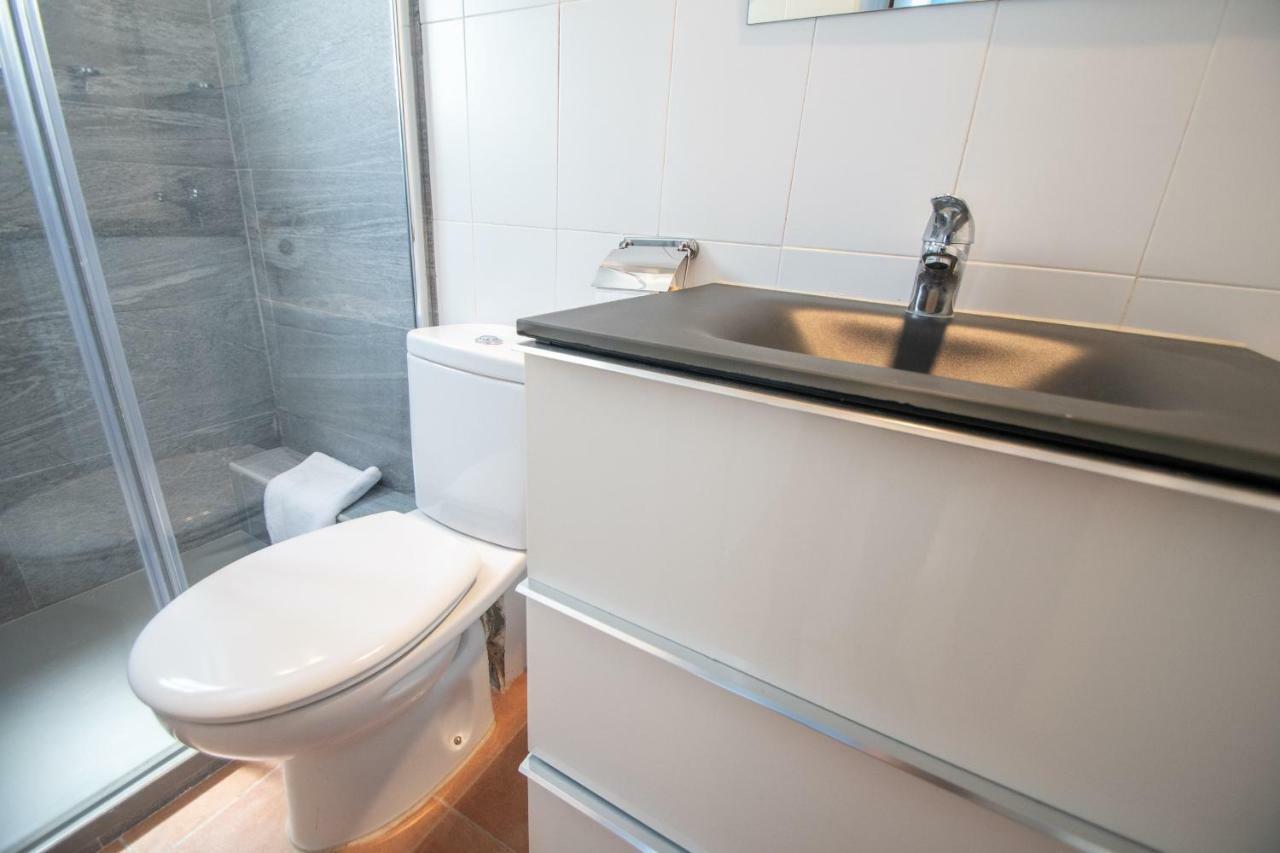 Apartamento Aires Mediterraneos Lägenhet Cádiz Exteriör bild
