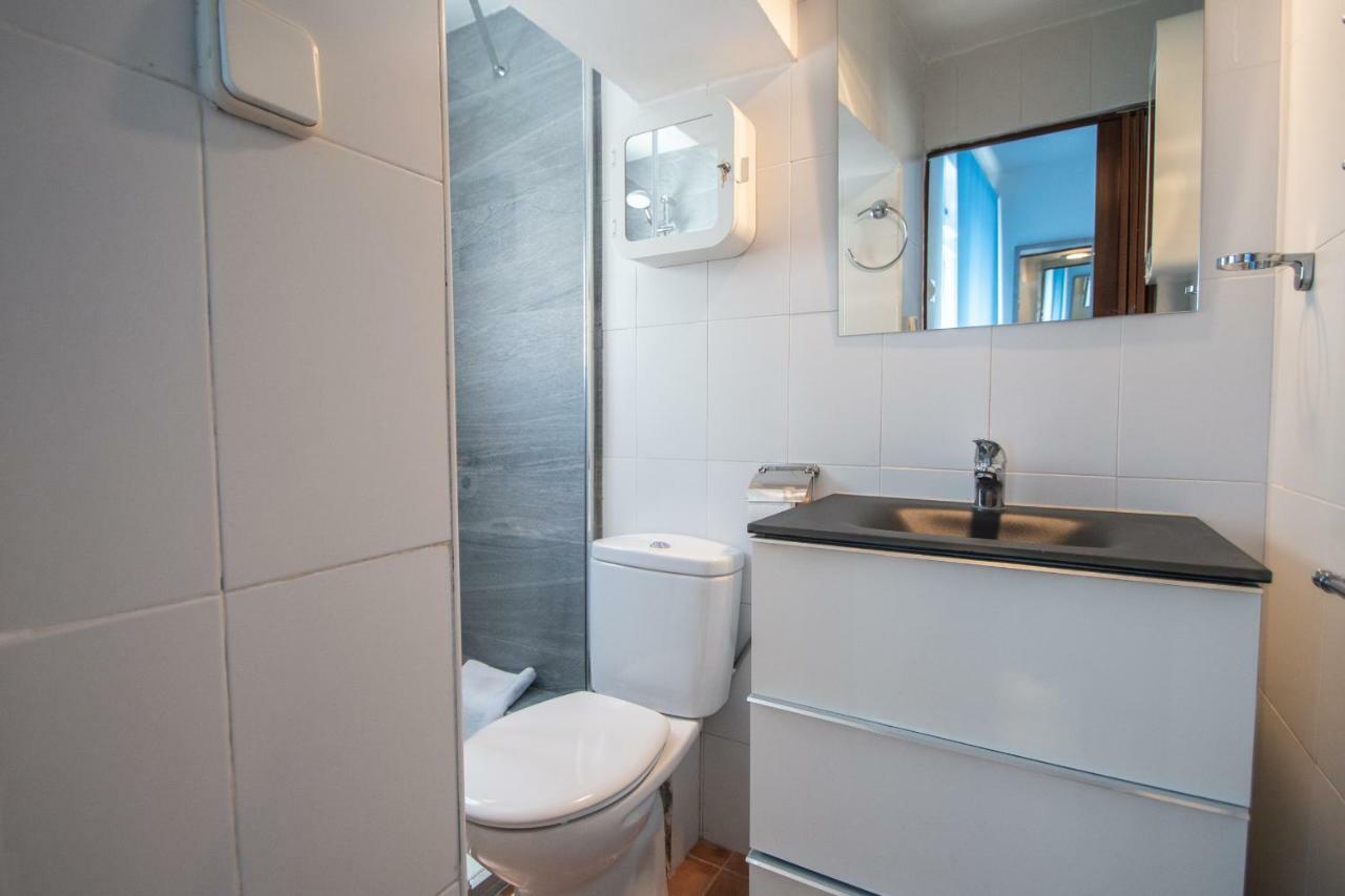 Apartamento Aires Mediterraneos Lägenhet Cádiz Exteriör bild