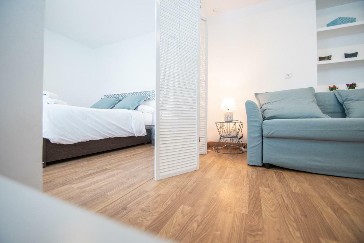 Apartamento Aires Mediterraneos Lägenhet Cádiz Exteriör bild